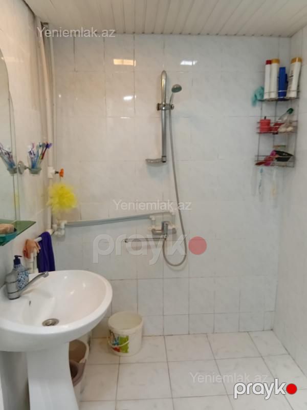 Satılır 5 otaqlı Bina evi menzil (Köhnə tikili), 105 m², 18-ci mikrorayon — Mənzil, Sumqayıt (9)