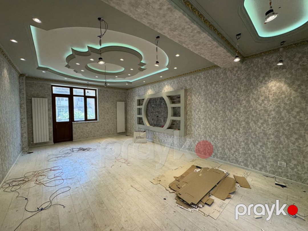Satılır 4 otaqlı yeni tikili 215 m² — Mənzil, Bakı (2)