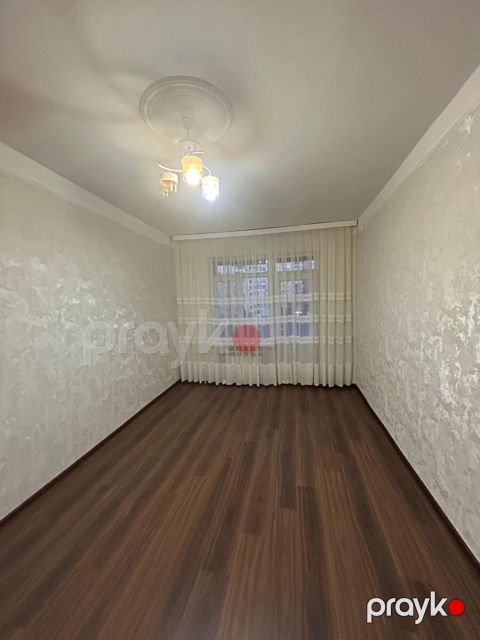 Satılır 1 otaqlı köhnə tikili 43 m² — Bakı