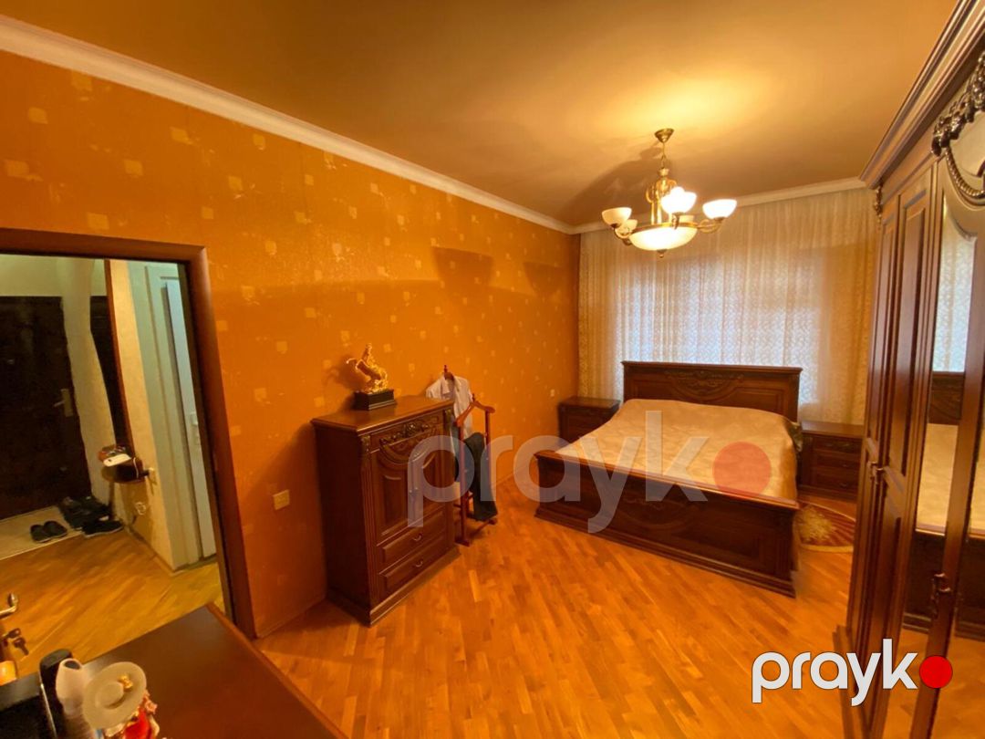 Satılır 4 otaqlı köhnə tikili 105 m² — Mənzil, Bakı (8)