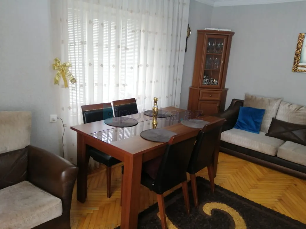 Satılır: 3 Otaq, Köhnə tikili, Yasamal r., 80.00 m² — Mənzil (2)