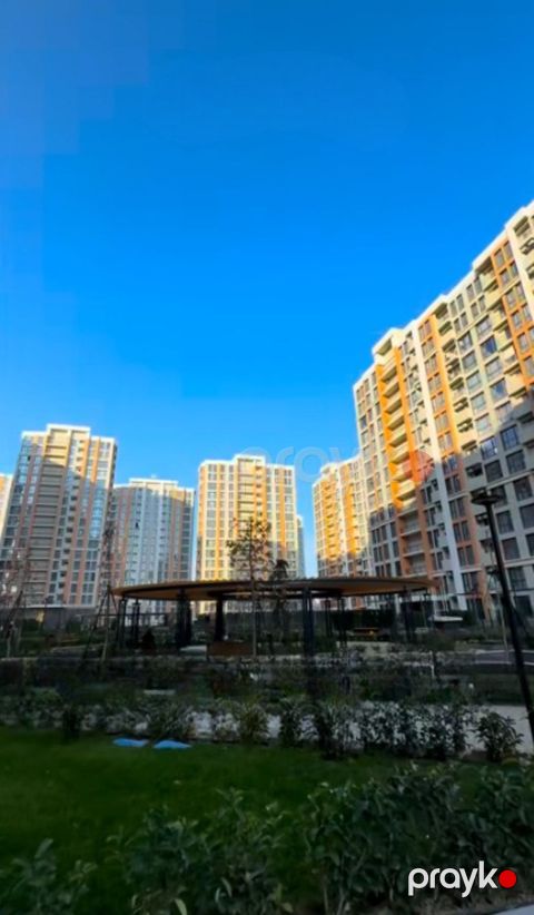 Satılır 2 otaqlı yeni tikili 60 m² — Bakı