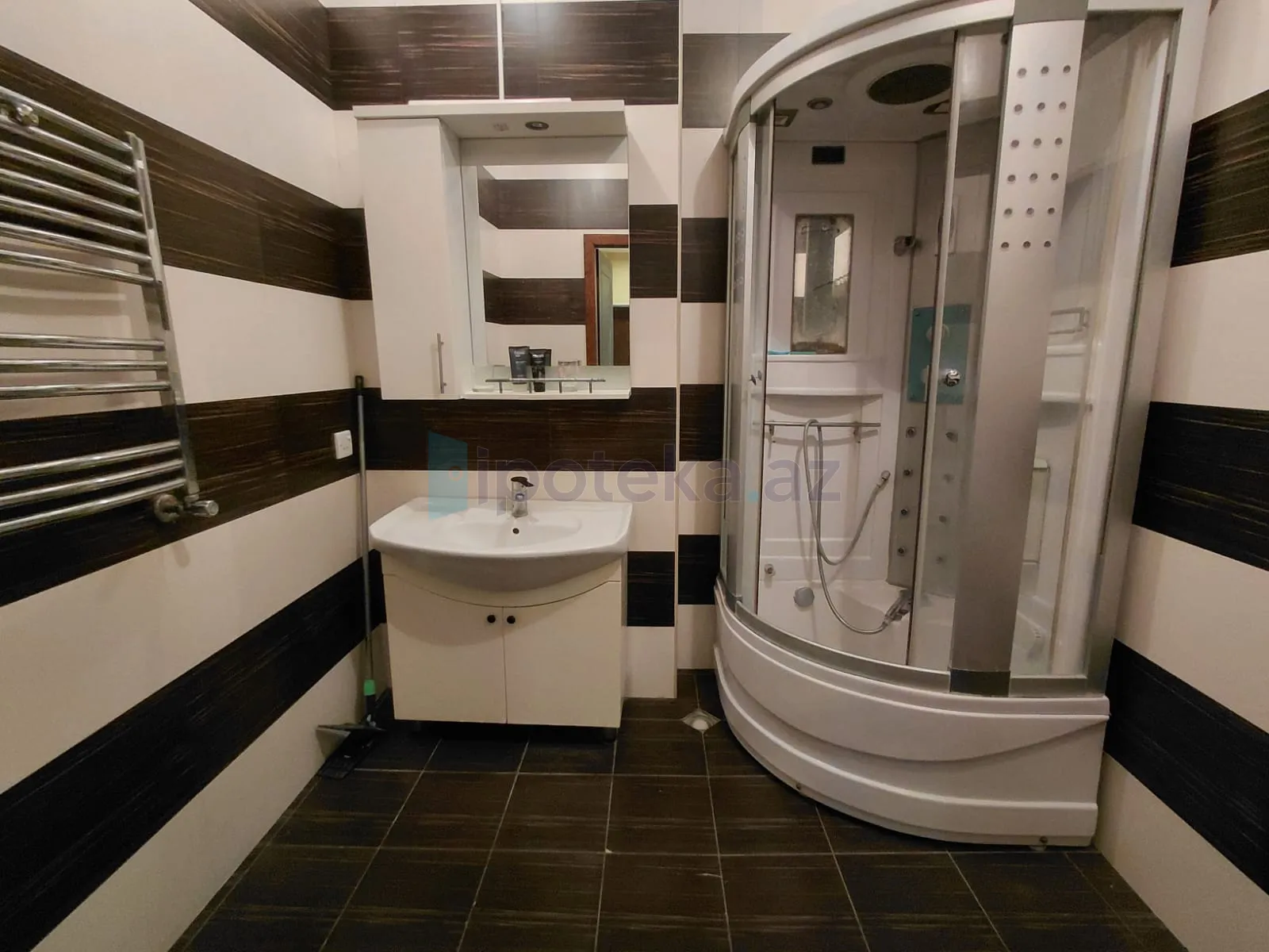 Satılır: 3 Otaq, Yeni tikili, Yasamal r., 130.00 m² — Mənzil, Bakı (7)