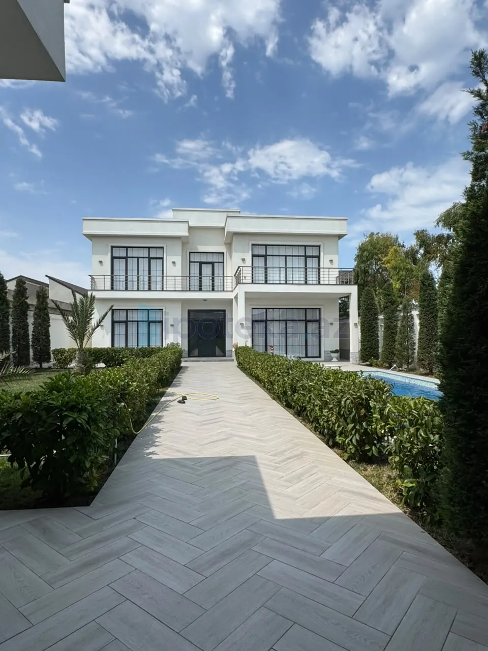 Satılır: 5 Otaq, Bağlar, Xəzər r., Mərdəkan q., 350.00 m² — Mərdəkan