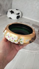 Əl işi dekorativ küllük - Material: qalın şüşə əsas, üstü qızılı — Gülər