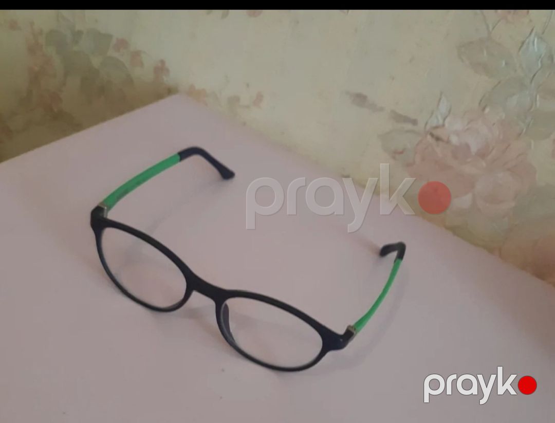 Optik eynək — Şəxsi əşyalar, Bakı (2)