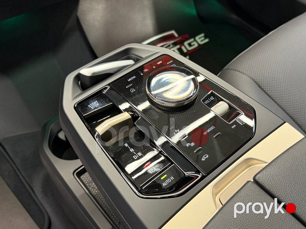 BMW iX, 105.2 kWh, 2024 il, 5 000 km — Avtomobillər, Bakı (12)