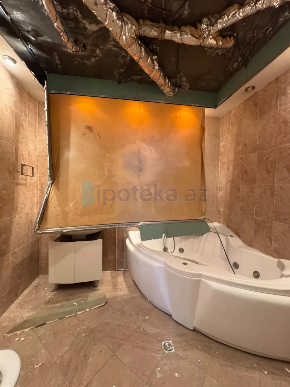 Satılır: 3 Otaq, Yeni tikili, Nəsimi r., 145.00 m² — Mənzil, Bakı (8)