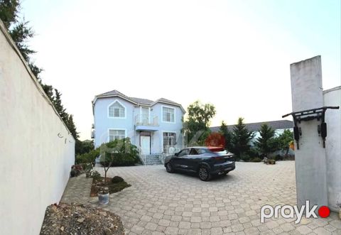 Satılır 6 otaqlı həyət evi/bağ evi 200 m² — Bakı