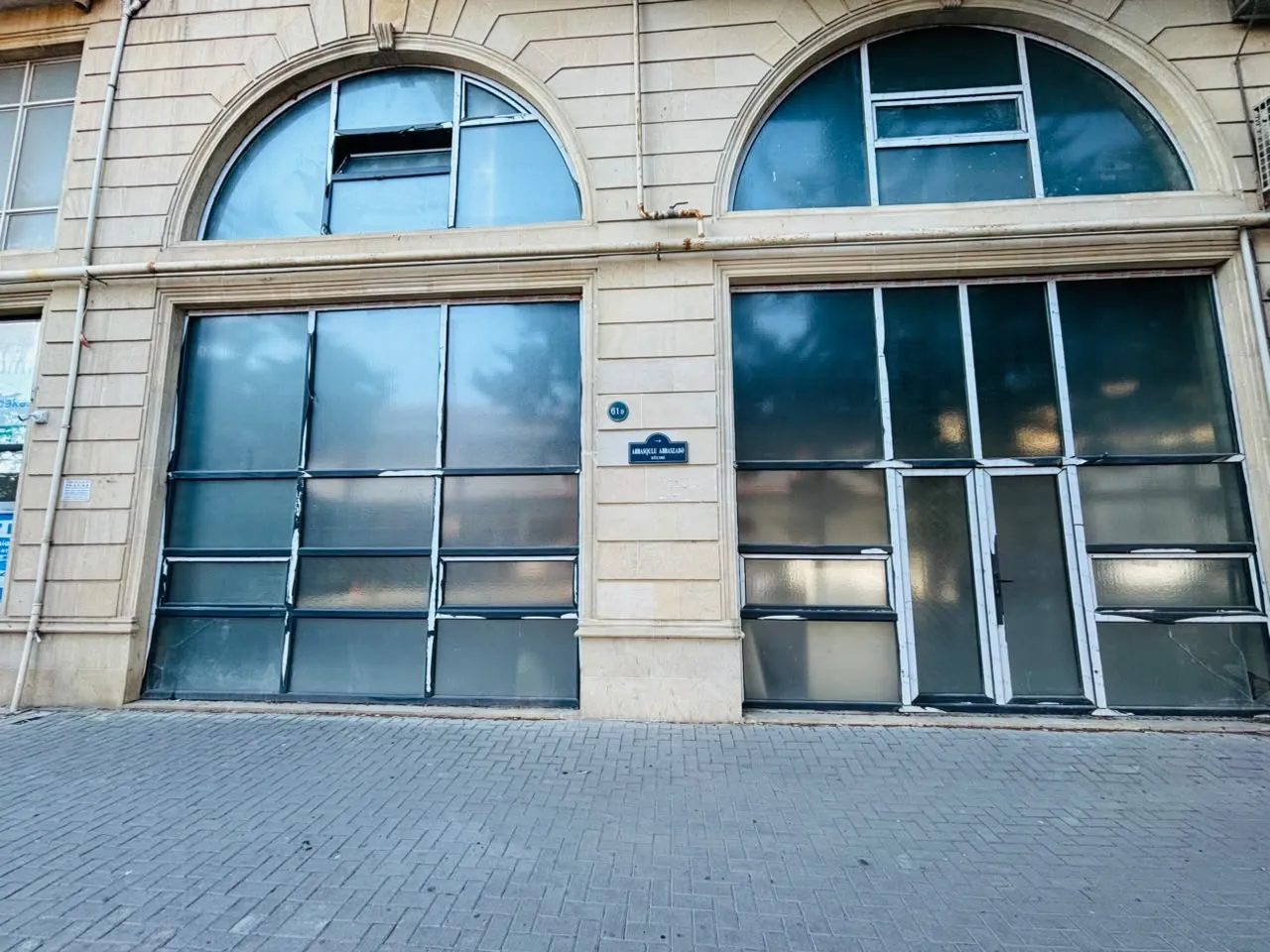 Badamdar, Kommersiya obyekti satılır - 253 m² — Əmlak, Bakı (2)