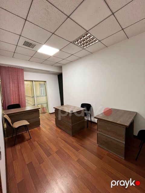 Ofis icarəyə verilir, S.Vurğun küç — Bakı