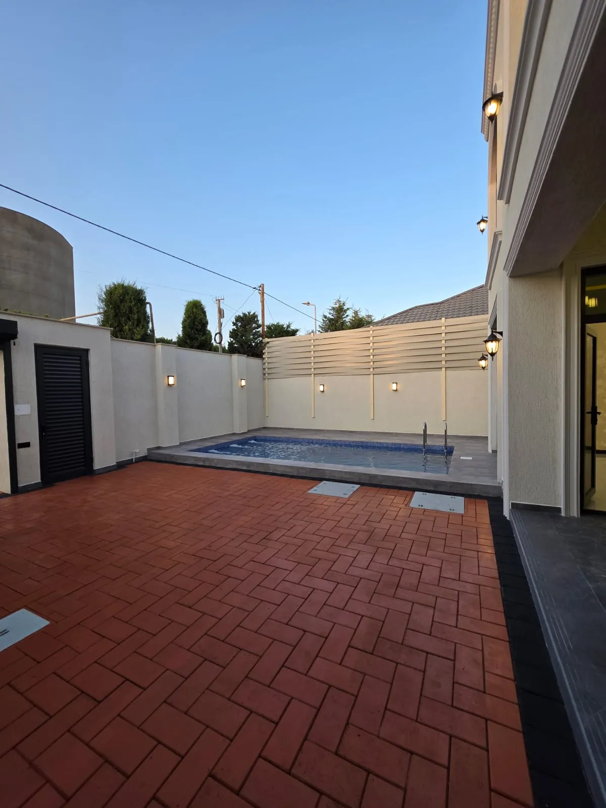 Şüvəlan, 4 otaqlı Həyət evi satılır - 160 m², 2 mərtəbə, 2 sot — Ev, villa, Bakı (6)