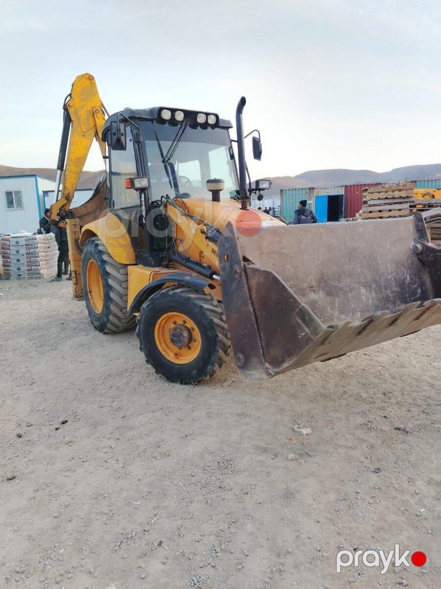 Traktor New Holland, 2008 il — Aqro texnikası, Saatlı (3)