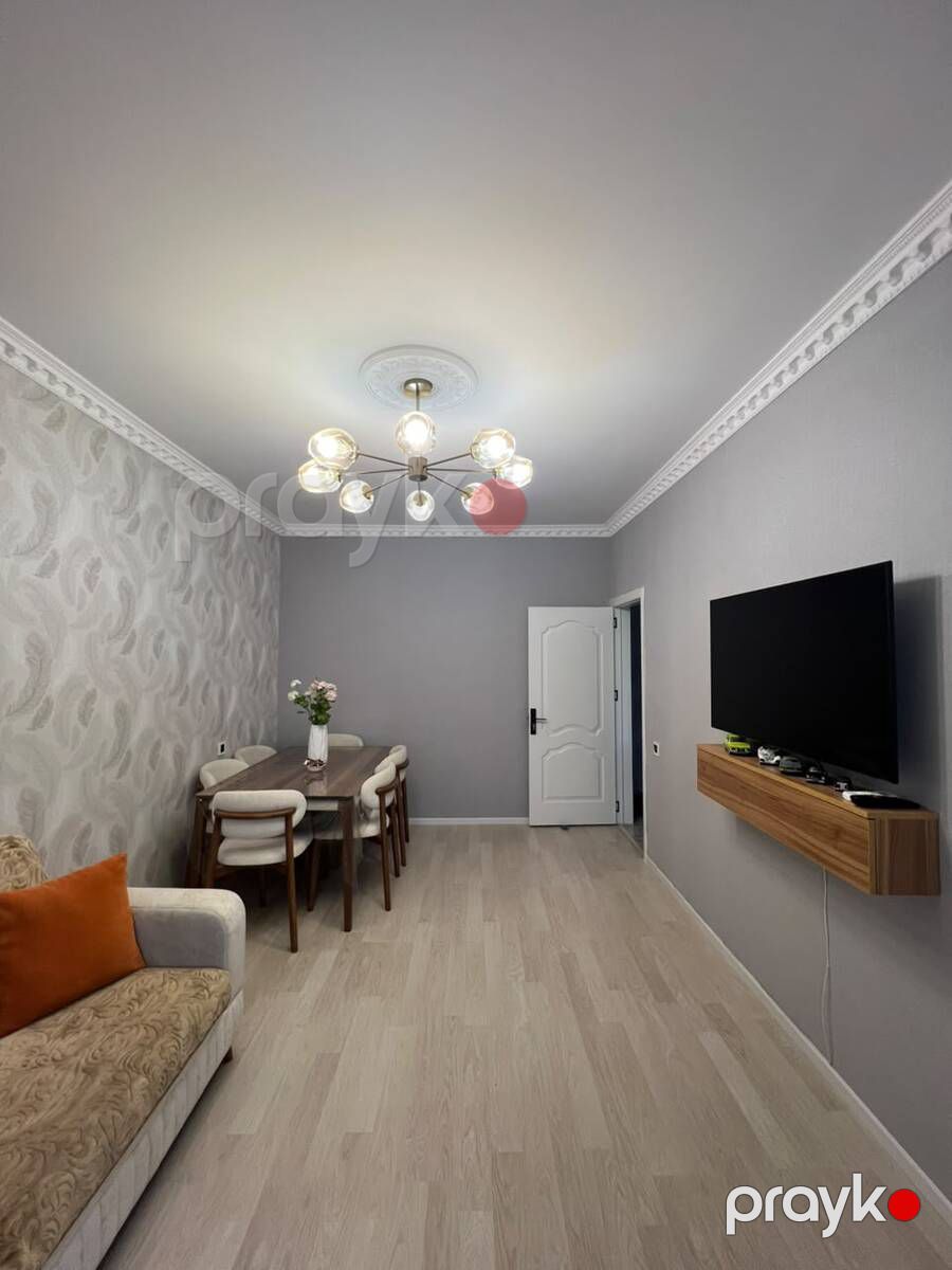 Satılır 2 otaqlı köhnə tikili 60 m² — Mənzil, Bakı (2)