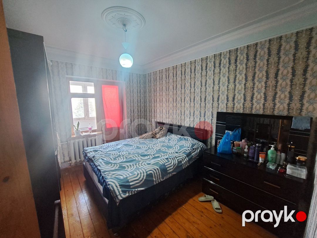 Satılır 4 otaqlı köhnə tikili 100 m² — Mənzil, Bakı (10)
