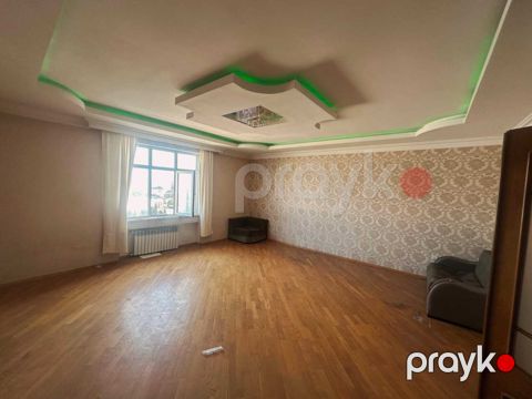 Satılır 3 otaqlı yeni tikili 135 m² — Bakı