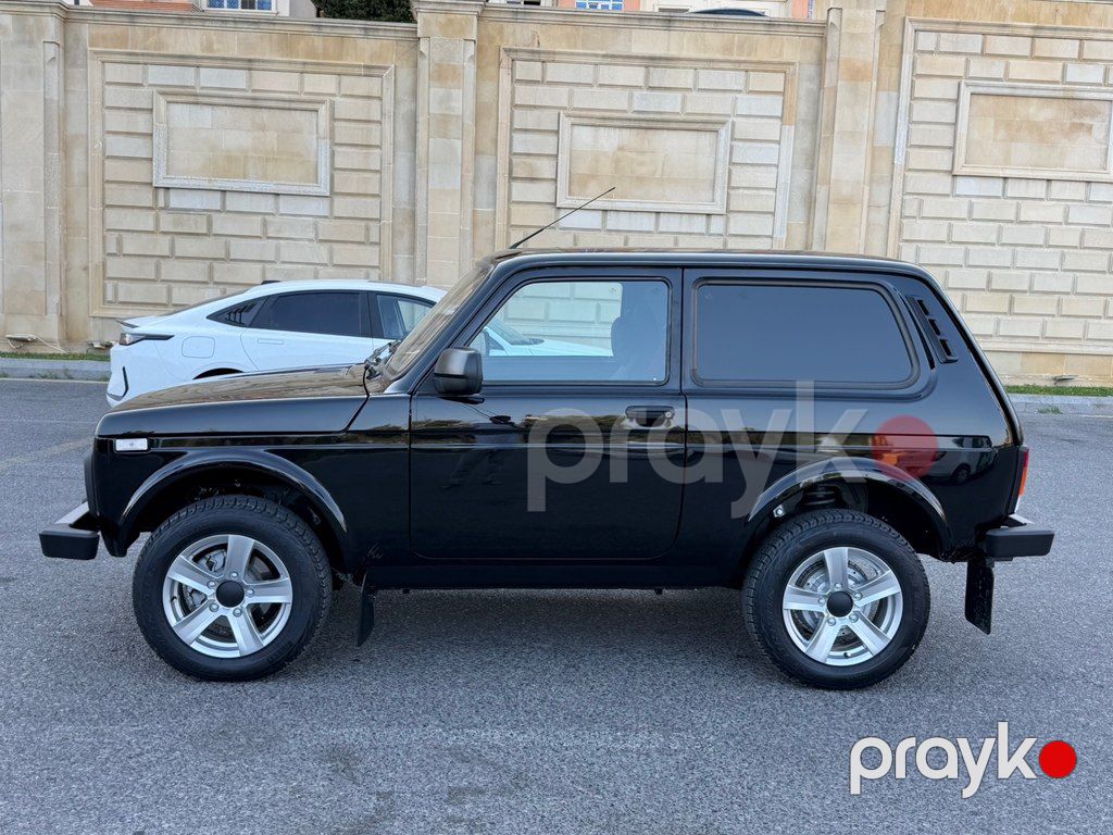 Lada (VAZ) Niva, 1.7 L, 2026 il, 6 400 km — Avtomobillər, Bakı (4)