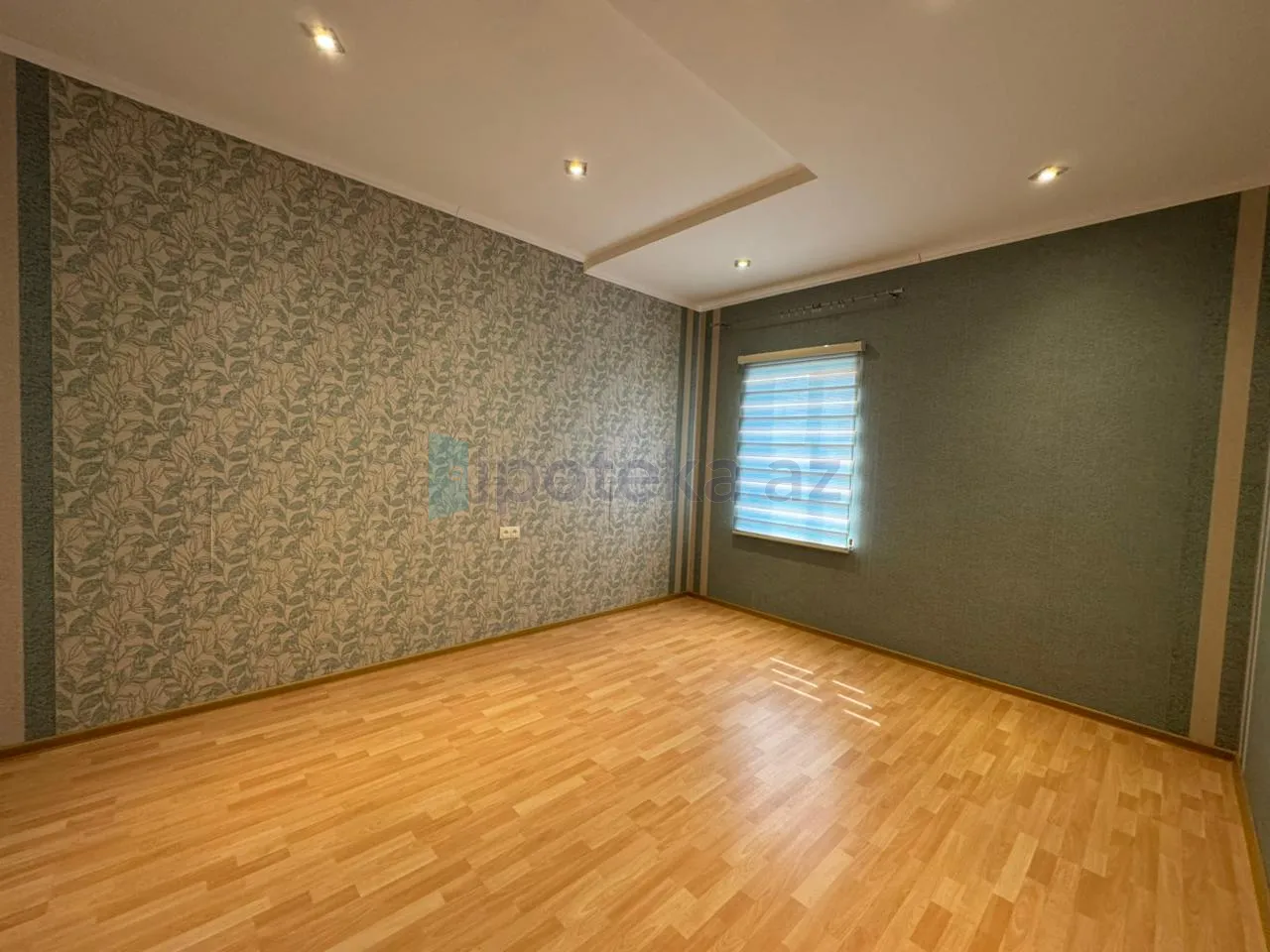 Satılır: 5 Otaq, Bağlar, Xəzər r., Mərdəkan q., 300.00 m² — Garaj, Mərdəkan (6)