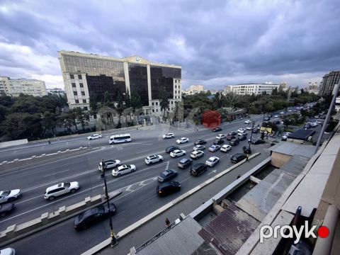 Satılır 1 otaqlı köhnə tikili 50 m² — Bakı