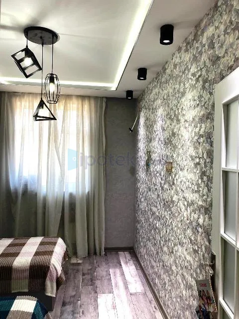 Satılır: 3 Otaq, Köhnə tikili, Nizami r., 8-ci km q., 75.00 m² — Mənzil, Bakı (2)