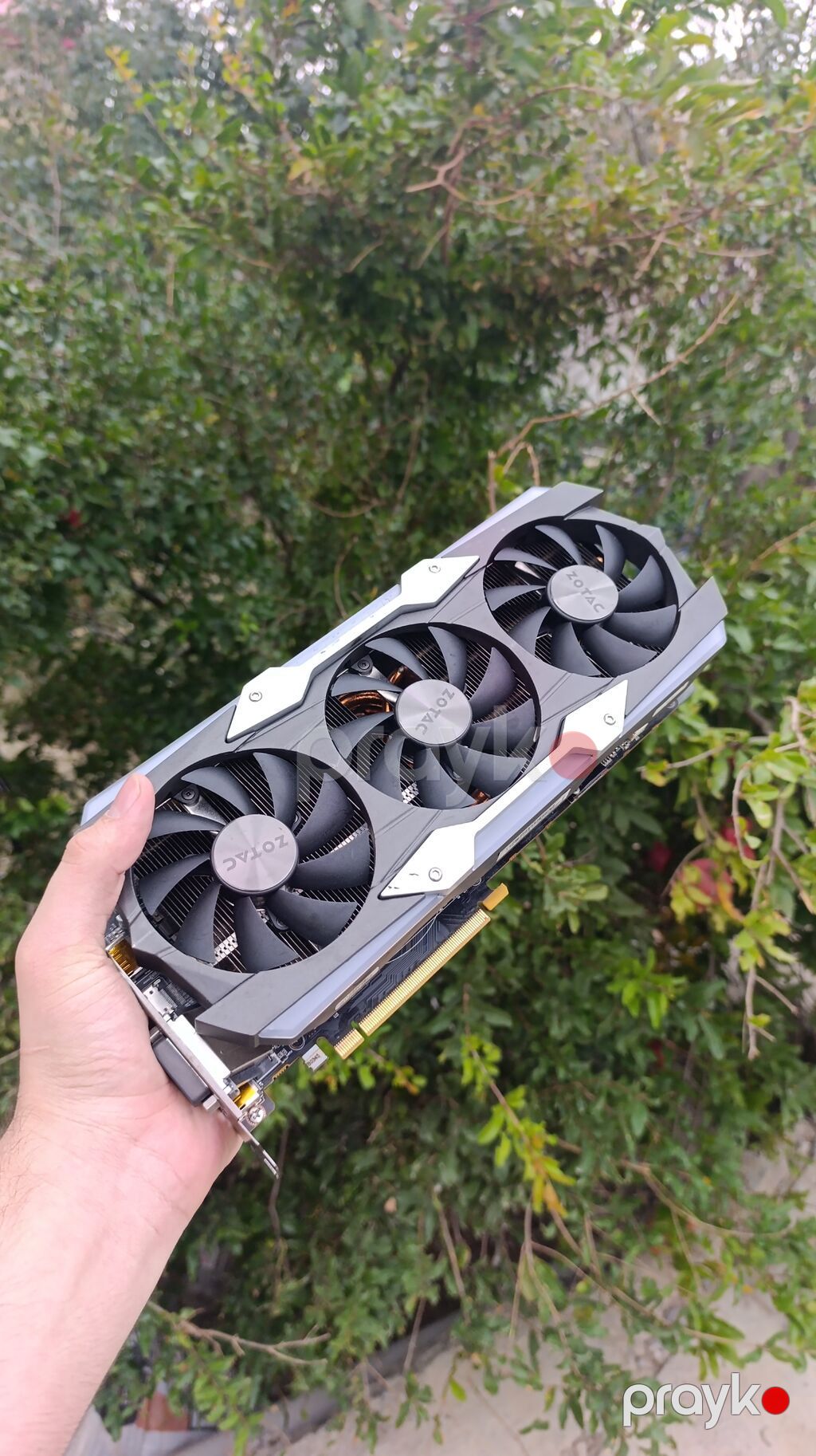 GTX 1080 ti 11 gb Zotac ​GPU: Nvıdıa GeForce GTX 1080 Ti — Qrafik kartlar, Xırdalan (3)