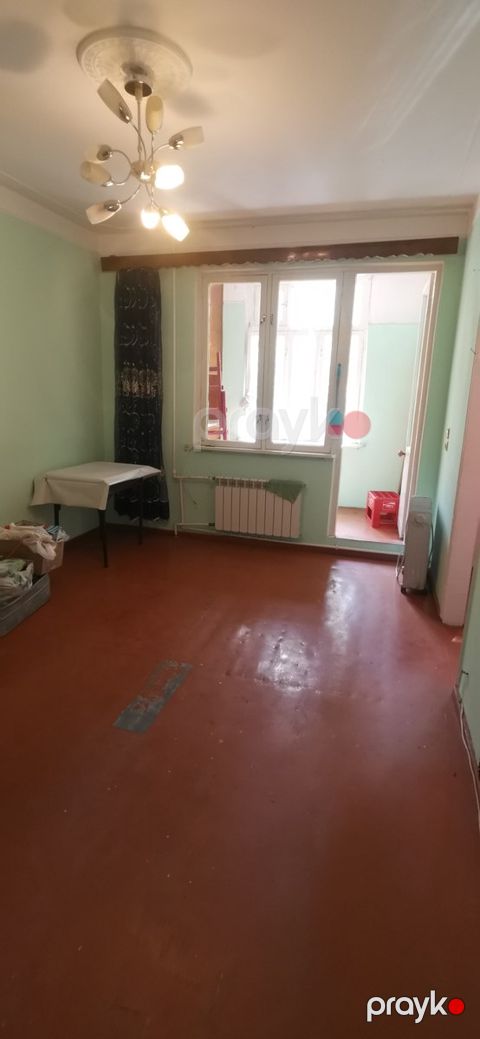 Satılır 1 otaqlı köhnə tikili 45 m² — Bakı