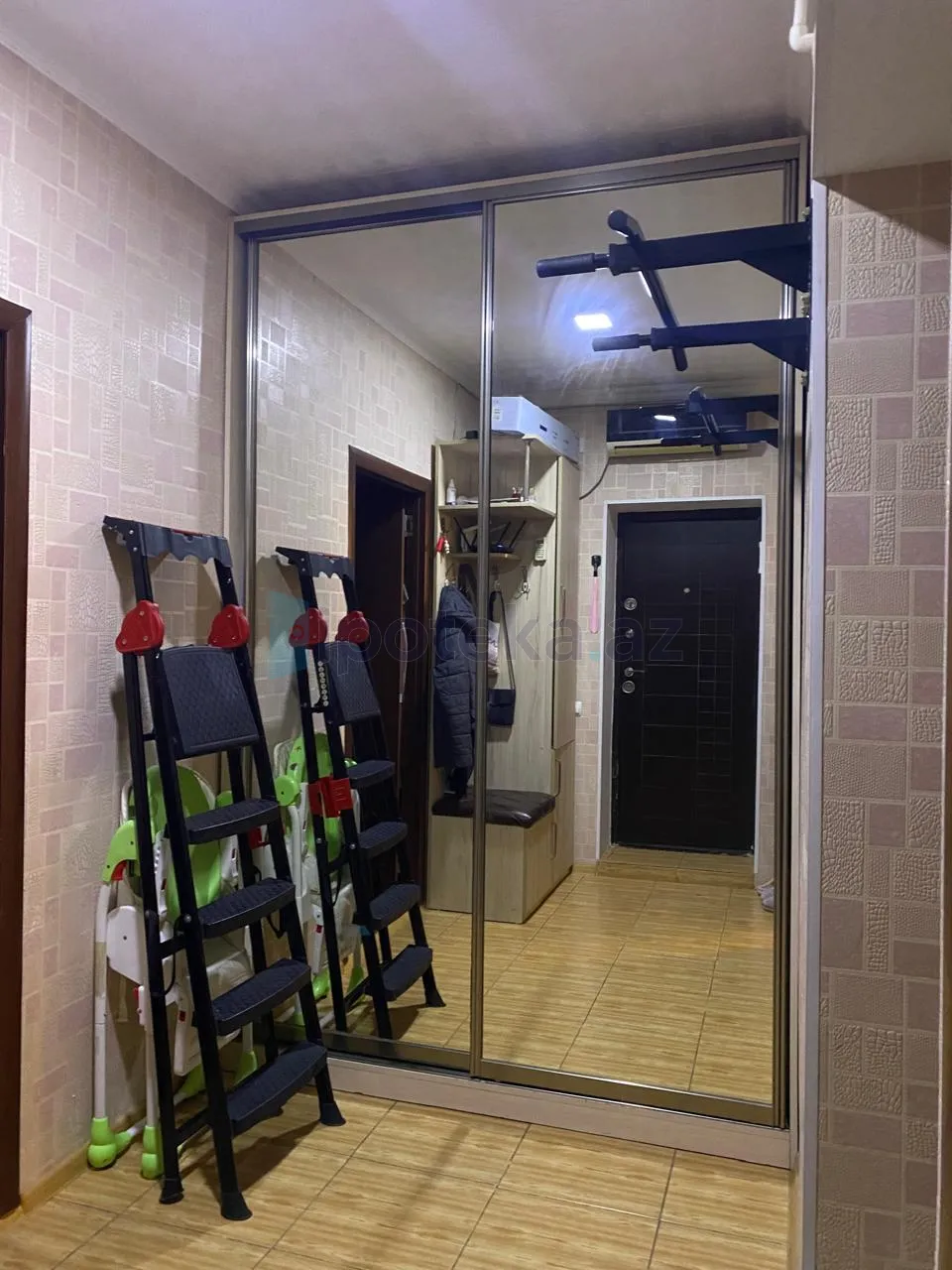 Satılır: 2 Otaq, Köhnə tikili, Səbail r., Badamdar q., 60.00 m² — Mənzil, Bakı (8)