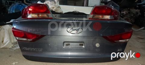 "Hyundai Elantra 2016-2018" arxa baqaj qapağı — Bakı