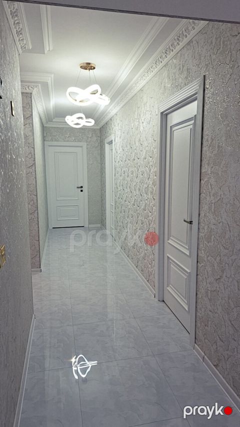 5-otaqlı mənzil, Gəncə ş., 111 m² — Gəncə