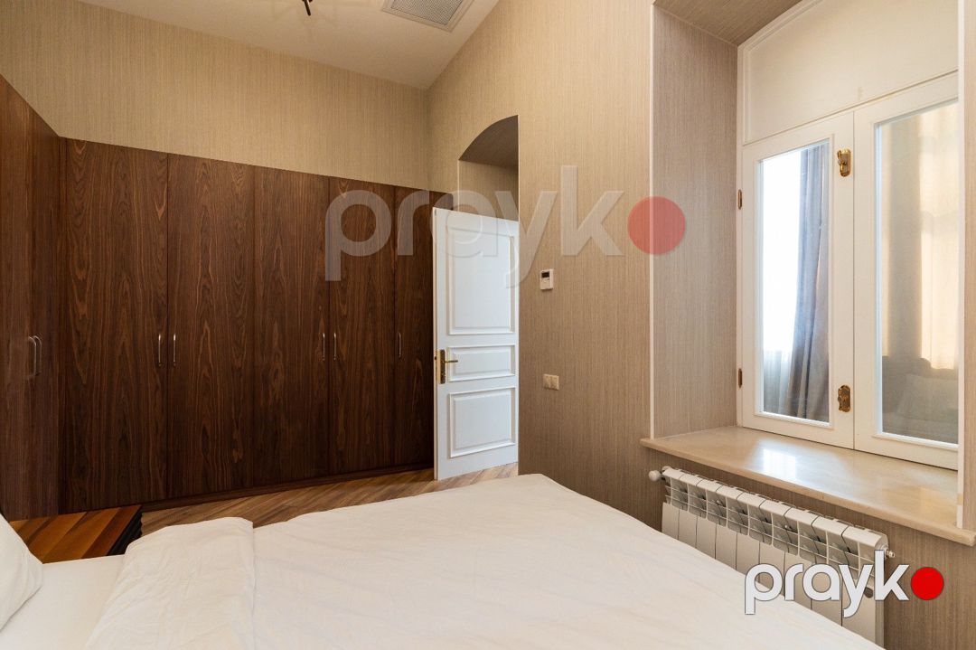 İcarəyə verilir 2 otaqlı köhnə tikili 131 m² — Mənzil, Bakı (10)