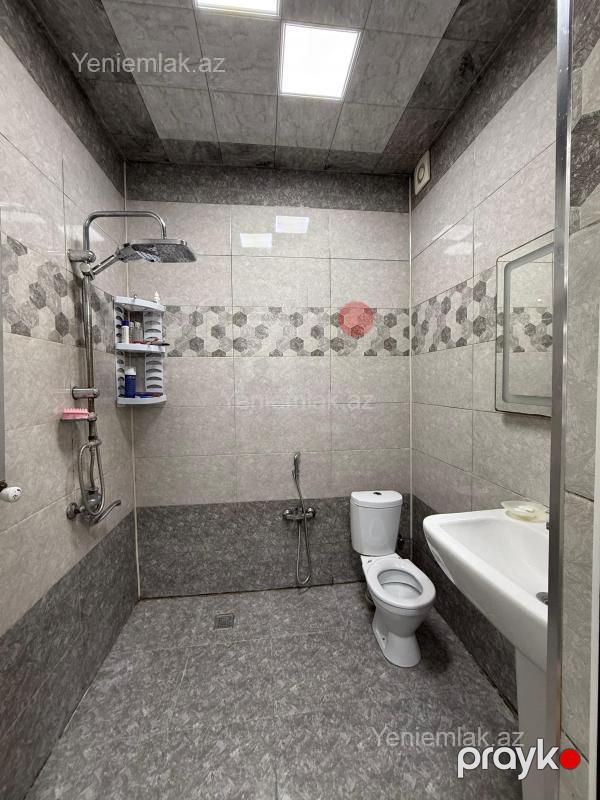 Satılır 3 otaqlı Bina evi menzil (Köhnə tikili), 70 m², 10-cu mikrorayon — Mənzil, Sumqayıt (10)