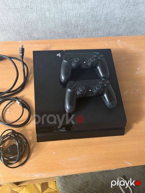Sony PlayStation 4 (PS4) oyun konsolu versiya 12.02dir real aliciya — Bakı