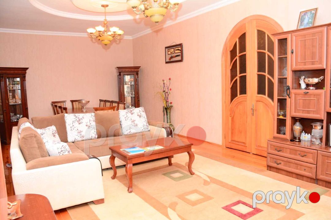 Satılır 6 otaqlı həyət evi/bağ evi 200 m² — Ev, villa, Bakı (5)