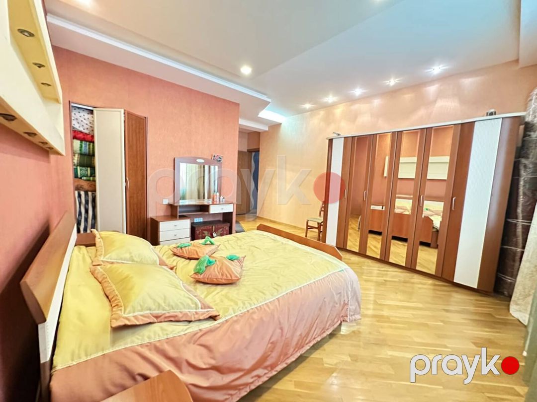 Satılır 4 otaqlı yeni tikili 180 m² — Mənzil, Bakı (11)