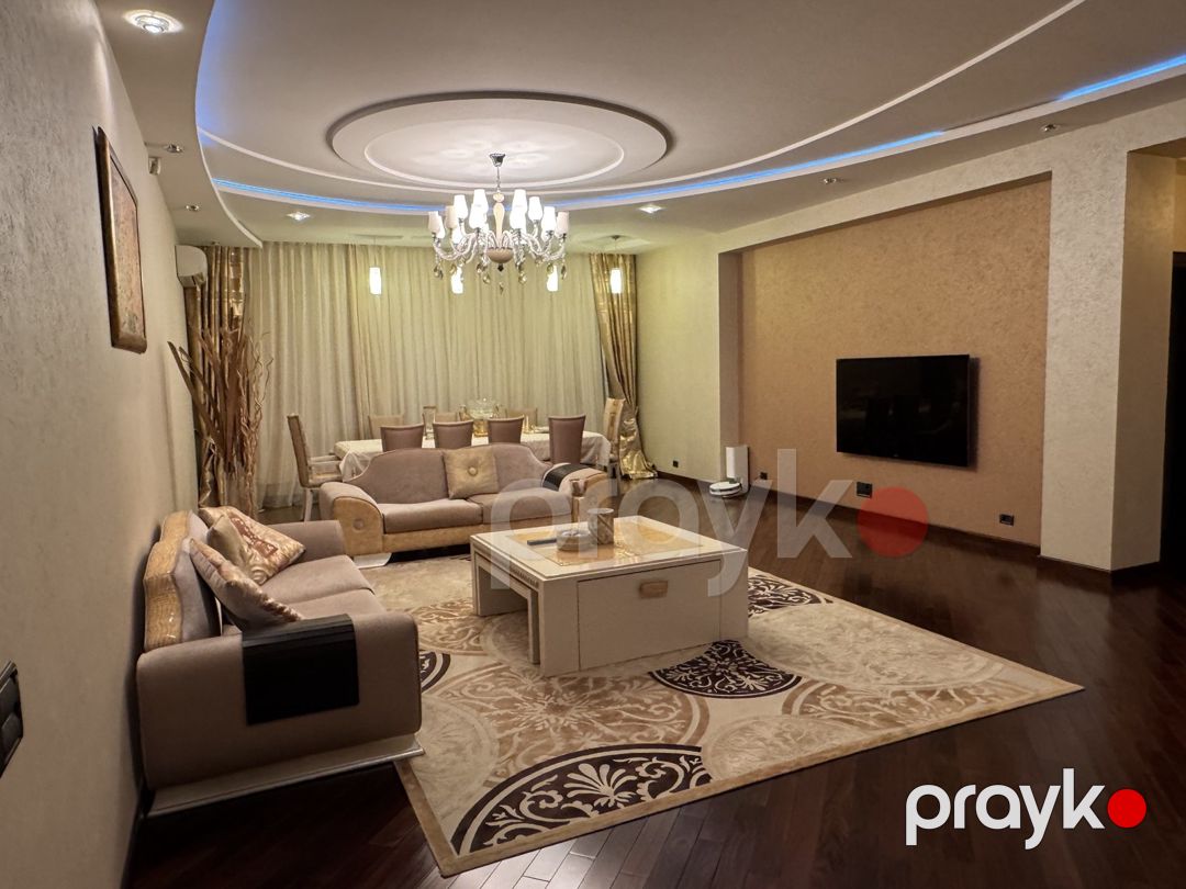 Satılır 4 otaqlı yeni tikili 200 m² — Mənzil, Bakı (4)