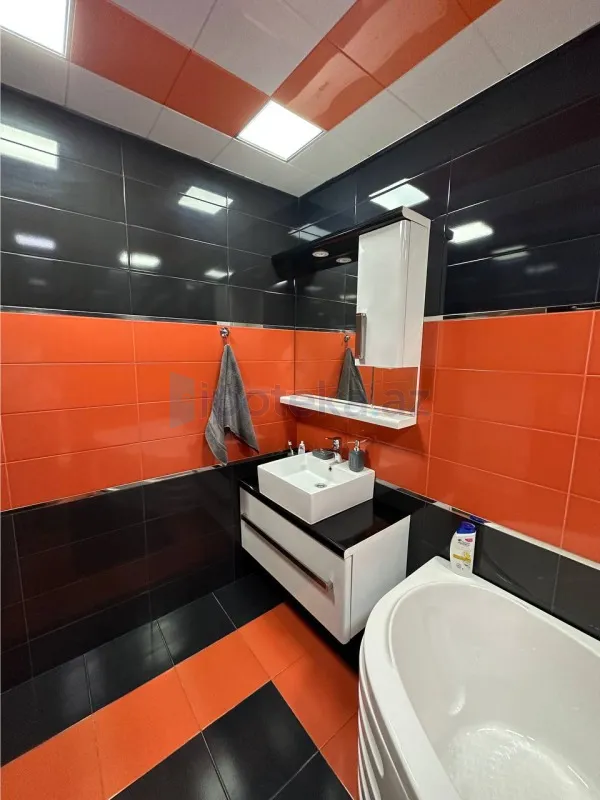Satılır: 2 Otaq, Yeni tikili, Nərimanov r., Montin q., 100.50 m² — Mənzil, Bakı (8)