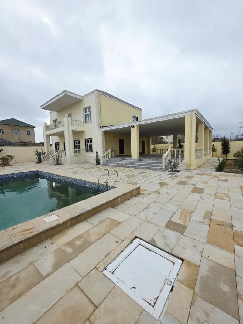 Koroğlu m.st, 5 otaqlı Həyət evi satılır - 240 m², 2 mərtəbə, 11 sot — Bakı
