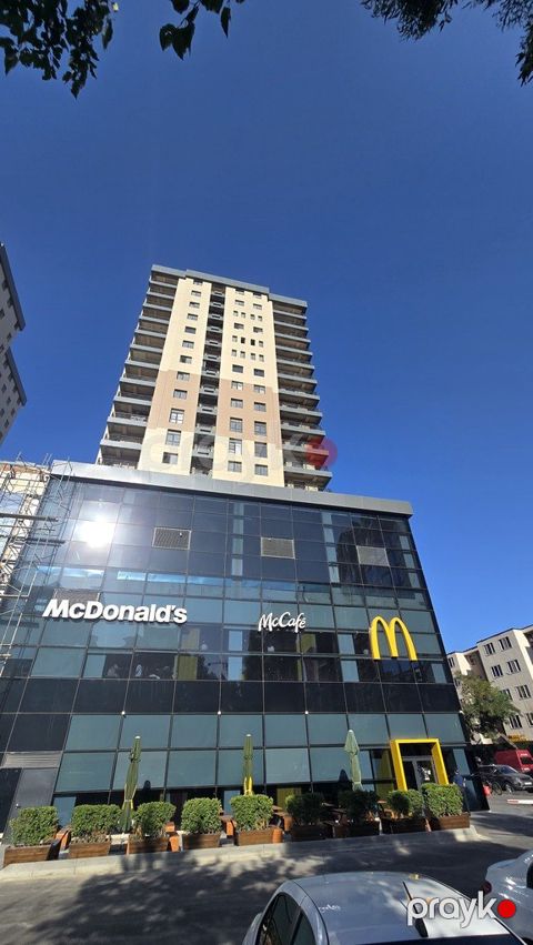 Satılır 4 otaqlı yeni tikili 192.5 m² — Bakı