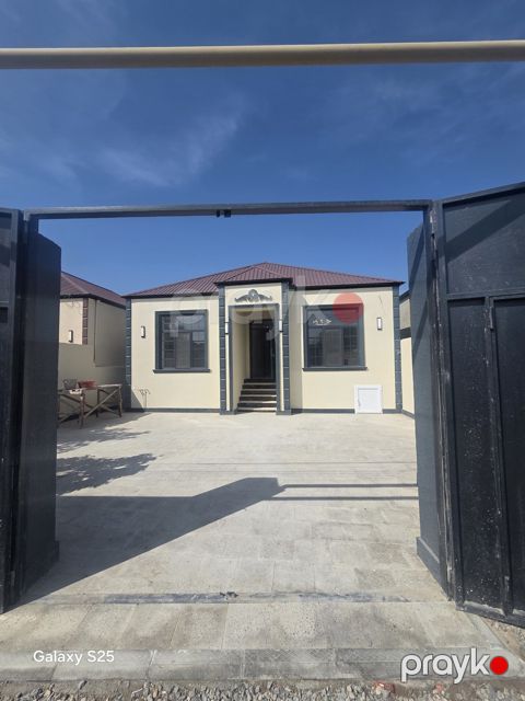 Satılır 4 otaqlı həyət evi/bağ evi 75 m² — Bakı