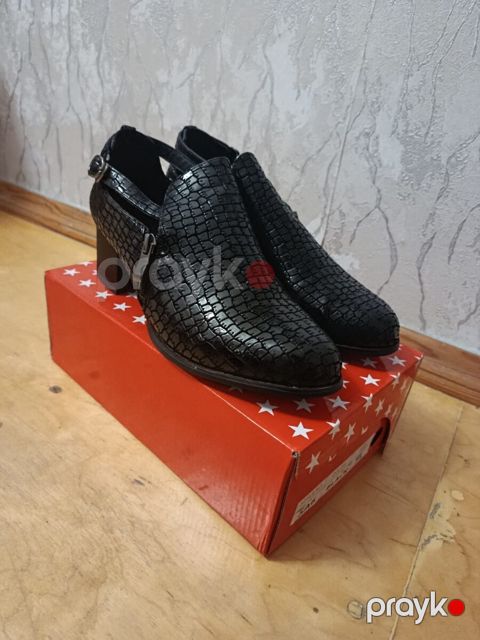 Ayaqqabı — Bakı