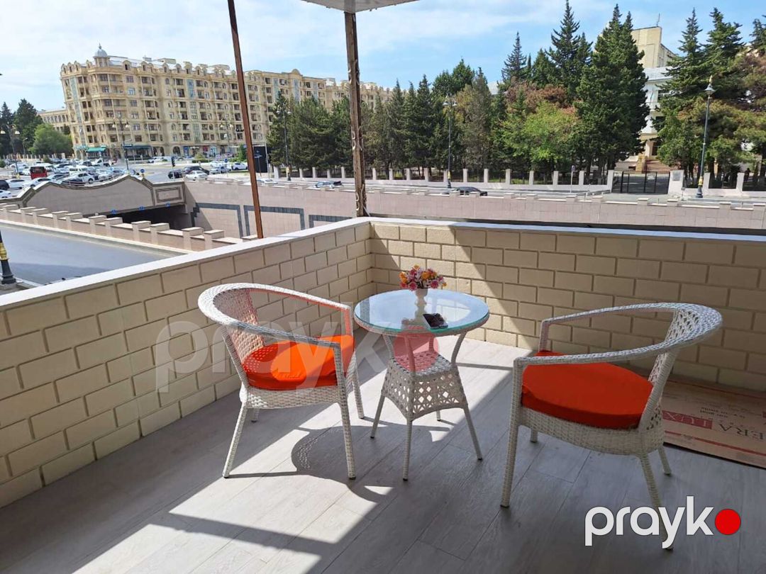 İcarəyə verilir 2 otaqlı köhnə tikili 86 m² — Mənzil, Bakı (6)