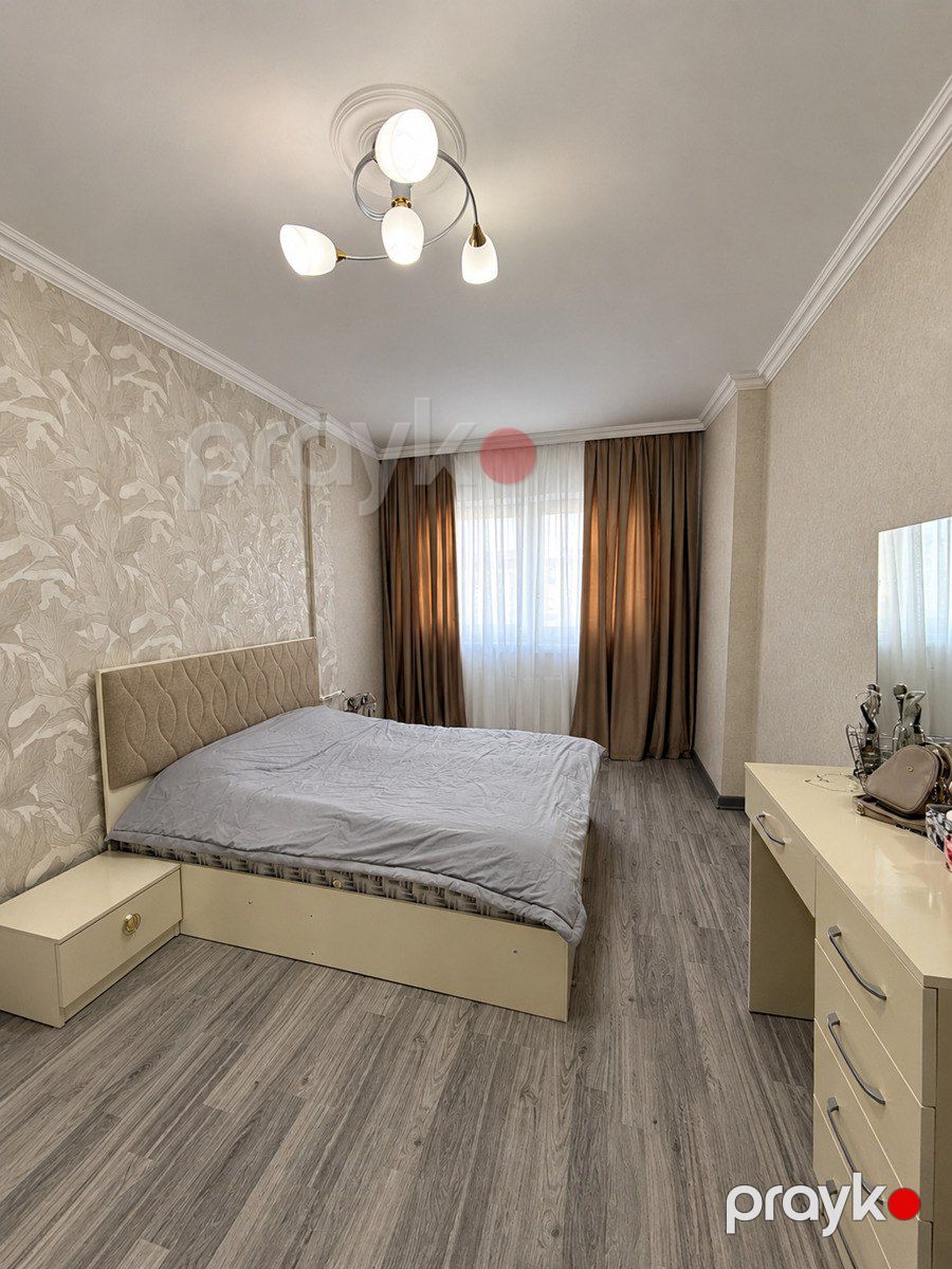Satılır 4 otaqlı köhnə tikili 112 m² — Mənzil, Bakı (5)