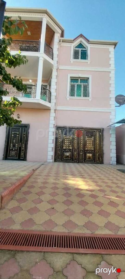 İcarəyə verilir 6 otaqlı həyət evi/bağ evi 280 m² — Bakı