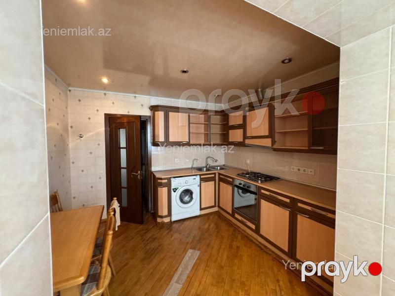 Satılır 4 otaqlı Bina evi menzil (Köhnə tikili), 105 m², Nəsimi rayonu — Mənzil, Bakı (8)
