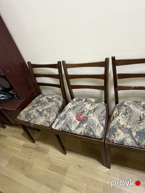 4 ədəd taxta yemək stulu 1 ededi 10 manat - Ölçü oturacaq eni — Bakı