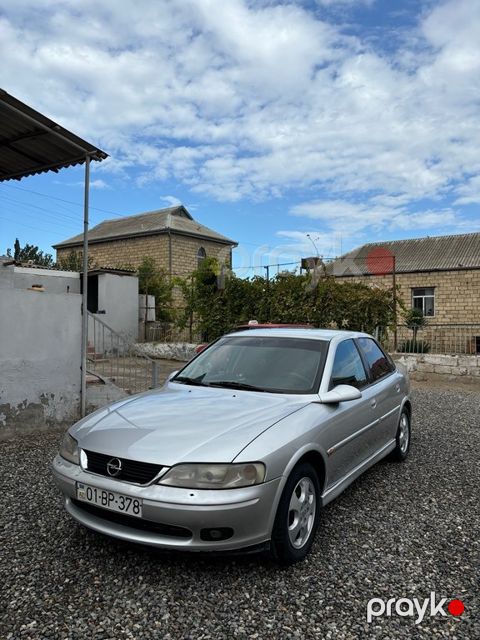Opel Vectra, 2.0 L, 1999 il, 336 273 km — Bakı