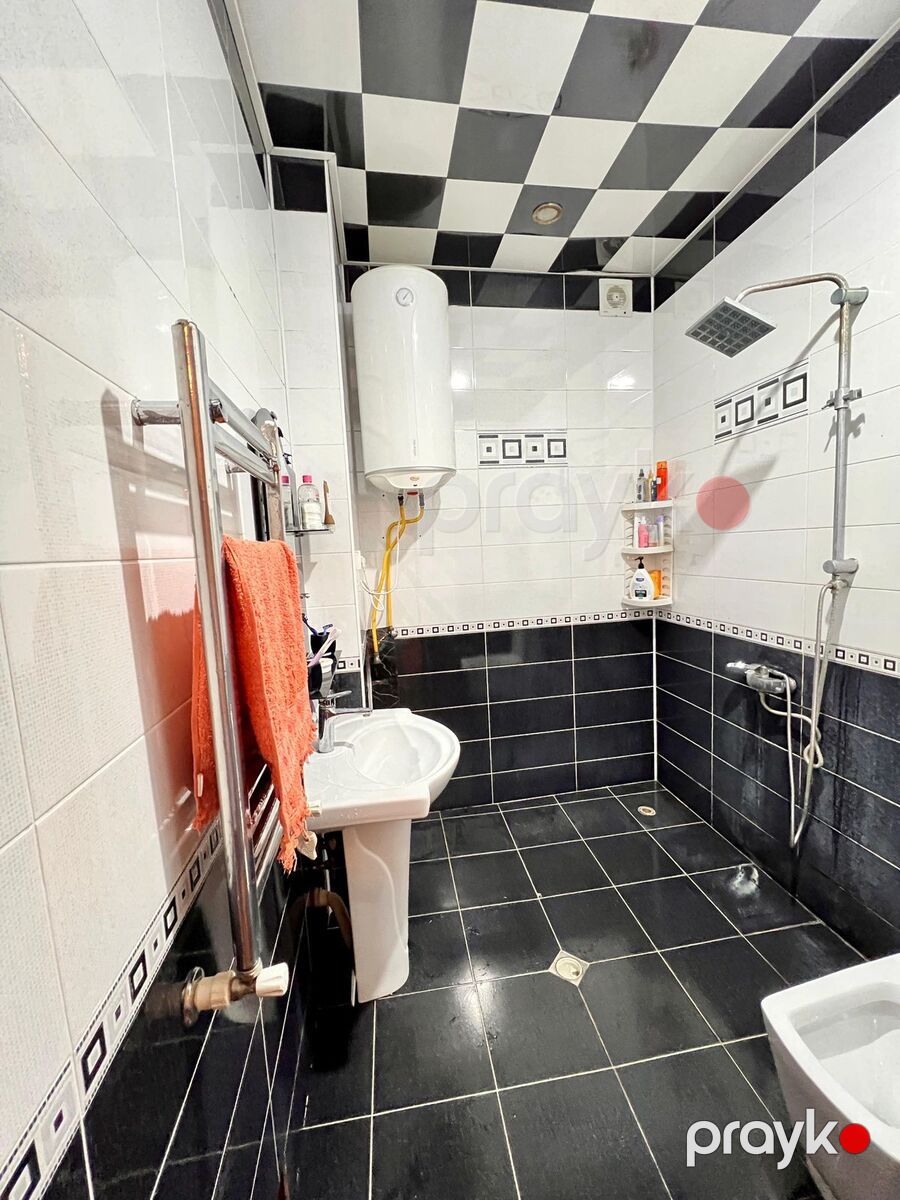 Satılır 3 otaqlı köhnə tikili 70 m² — Mənzil, Bakı (12)