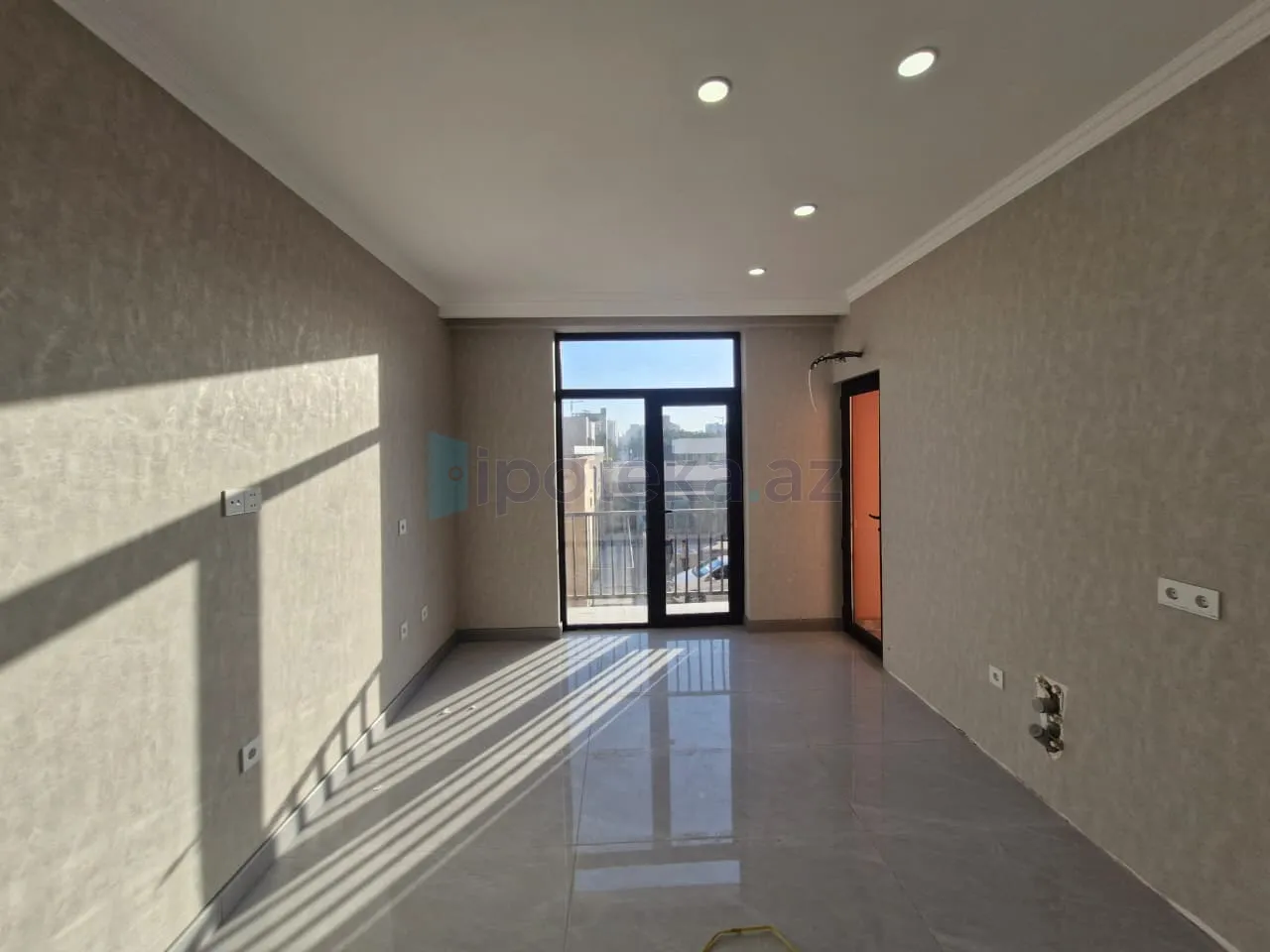 Satılır: 2 Otaq, Yeni tikili, Binəqədi r., 7-ci mkr q., 82.00 m² — Mənzil, Bakı (3)