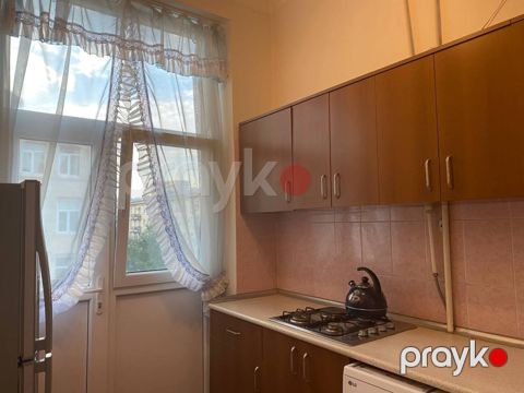 İcarəyə verilir 2 otaqlı köhnə tikili 50 m² — Bakı