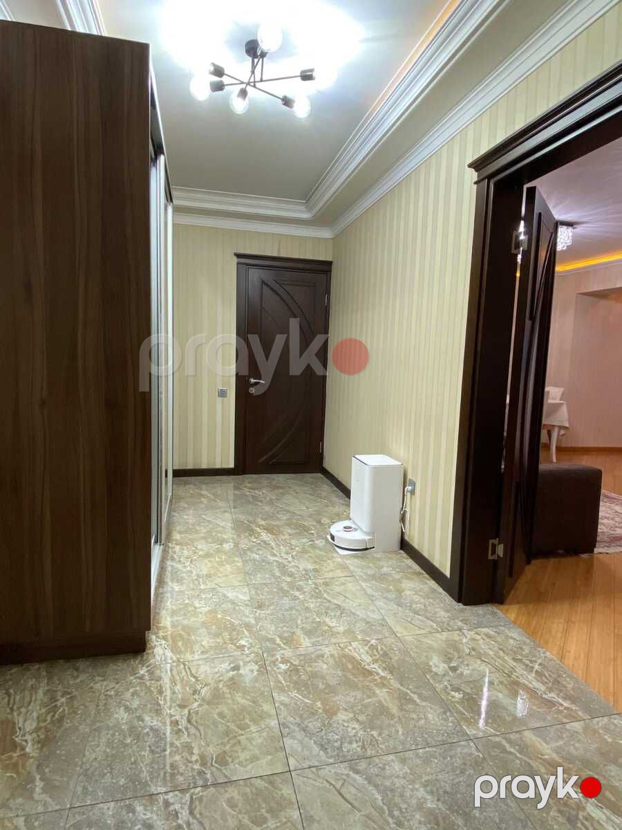 Satılır 4 otaqlı köhnə tikili 115 m² — Mənzil, Bakı (10)